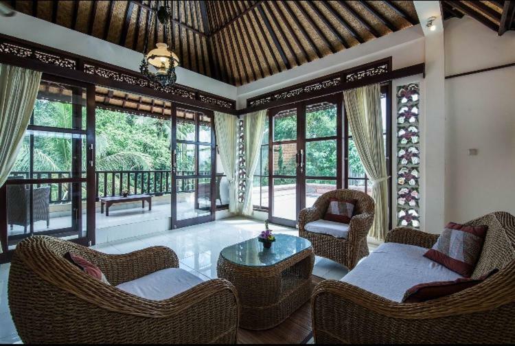 Rumah Kelinci Villa *